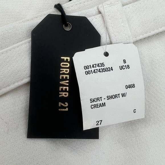 NWT Forever 21 Cream Mini Skirt Size 27 Women’s - Picture 6 of 7